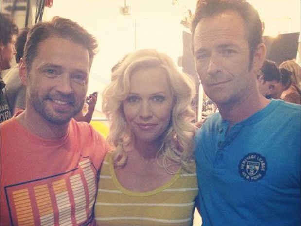 Jason Priestley, Jennie Garth e Luke Perry